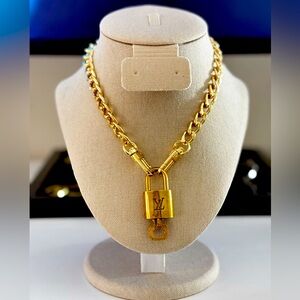 Louis Vuitton Lock and Key w/ Unbranded Chain